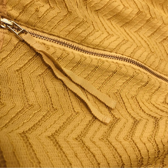 Banana Republic Yellow Sleeveless Top Blouse Striped - Picture 4 of 5